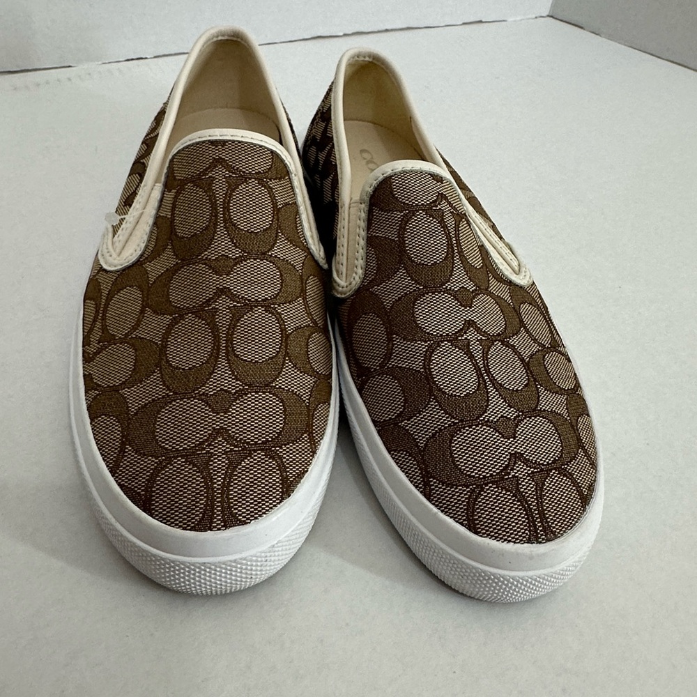 Coach Chrissy Signature Slip-On Sneakers Women’s 9.5 Athletic Fashion Shoes - Picture 9 of 16